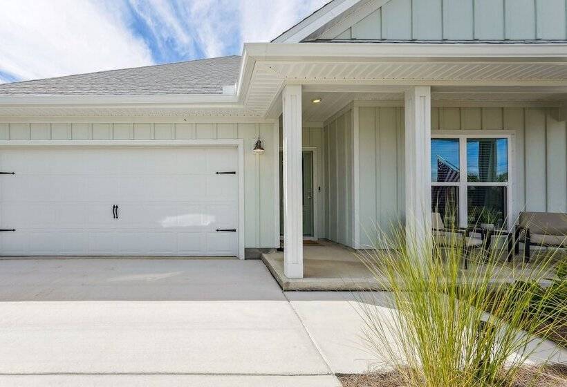 Port St Joe Escape W/ Golf Cart & Pool Access