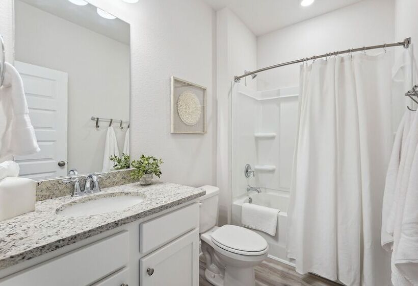 Port St Joe Escape W/ Golf Cart & Pool Access