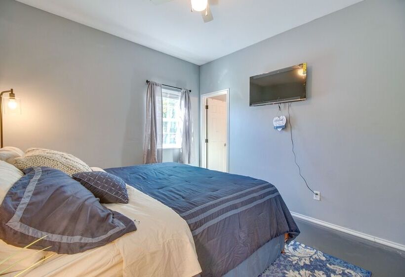 Charming Home Near Cherokee Riverside State Park!