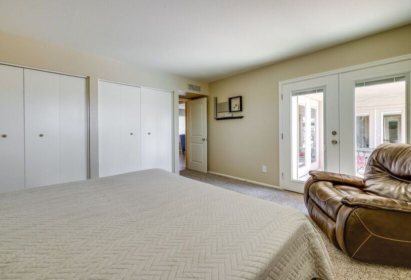 Charming Tempe Home W/ Pool & Putting Green!