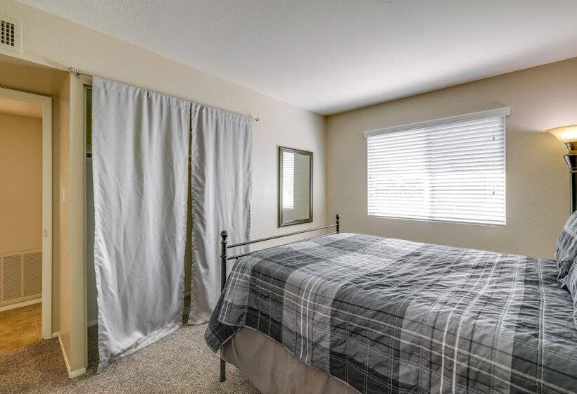 Charming Tempe Home W/ Pool & Putting Green!