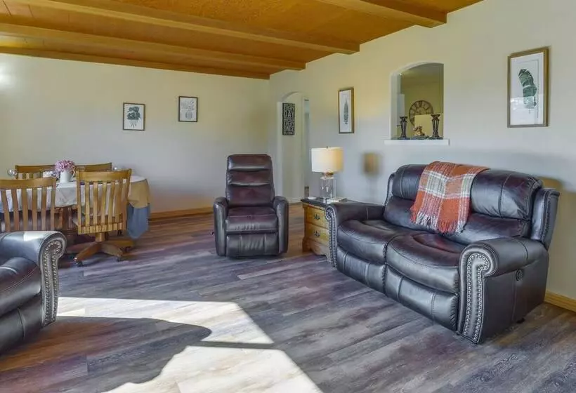 2 Mi To Dtwn: Prescott Gem W/ Patio & Views!