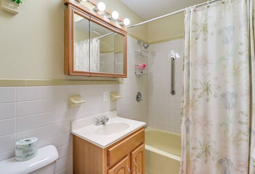 6 Mi To Jack Frost Ski Resort: Family Home W/ Deck