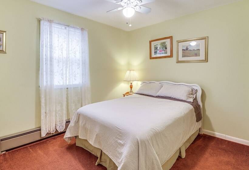 6 Mi To Jack Frost Ski Resort: Family Home W/ Deck