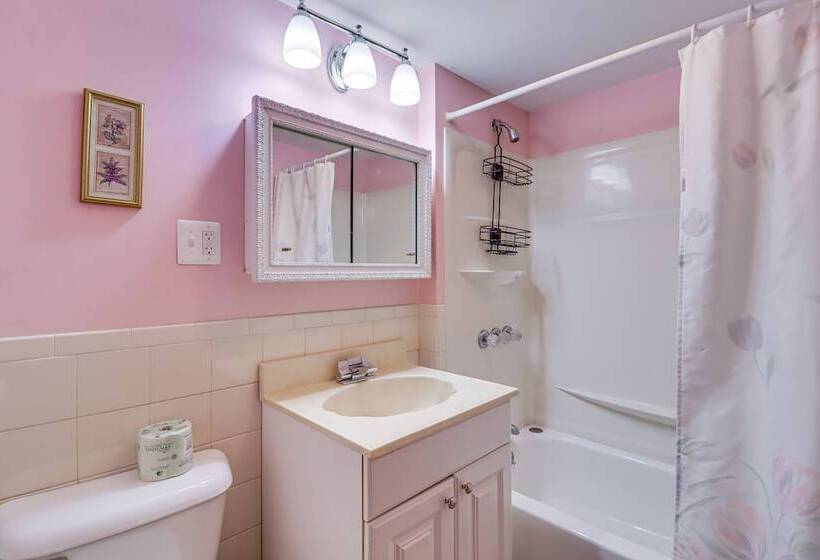 6 Mi To Jack Frost Ski Resort: Family Home W/ Deck