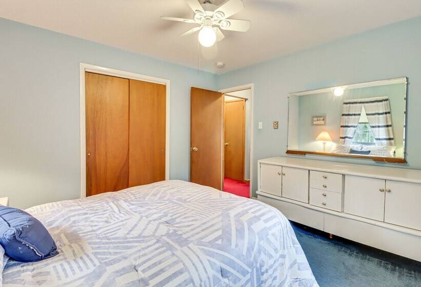 6 Mi To Jack Frost Ski Resort: Family Home W/ Deck