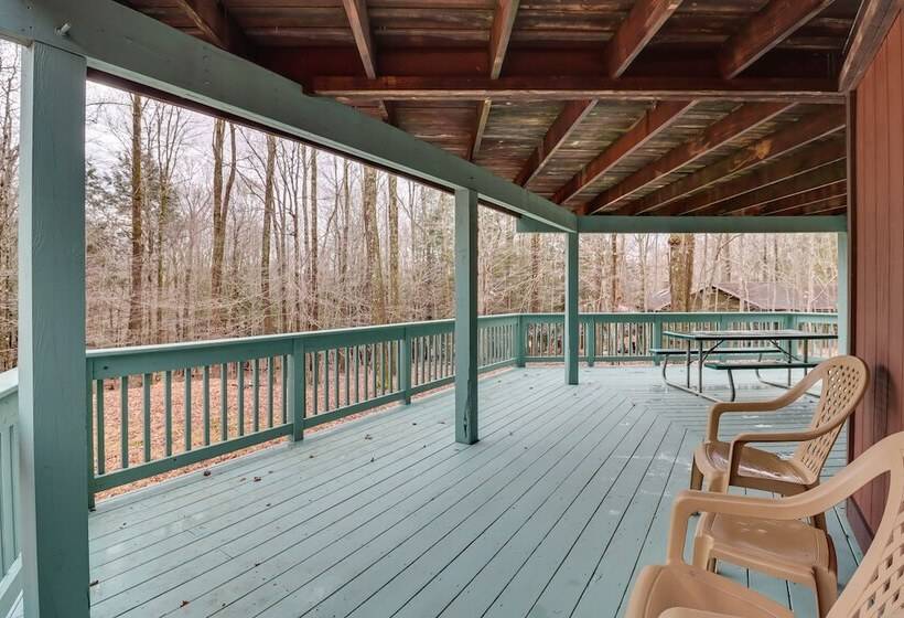 6 Mi To Jack Frost Ski Resort: Family Home W/ Deck