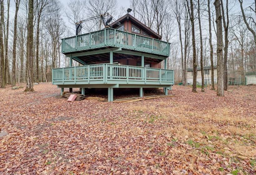 6 Mi To Jack Frost Ski Resort: Family Home W/ Deck