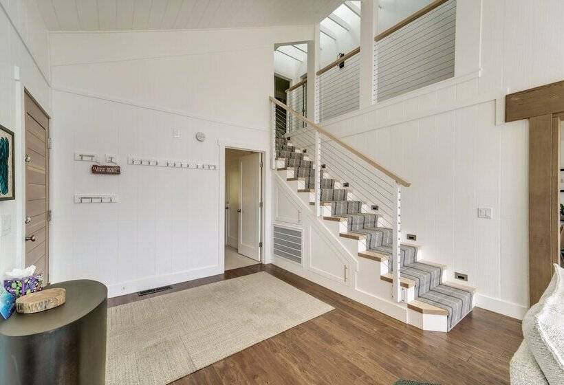 Gorgeous Tahoe City Home W/ Views, Steps To Beach