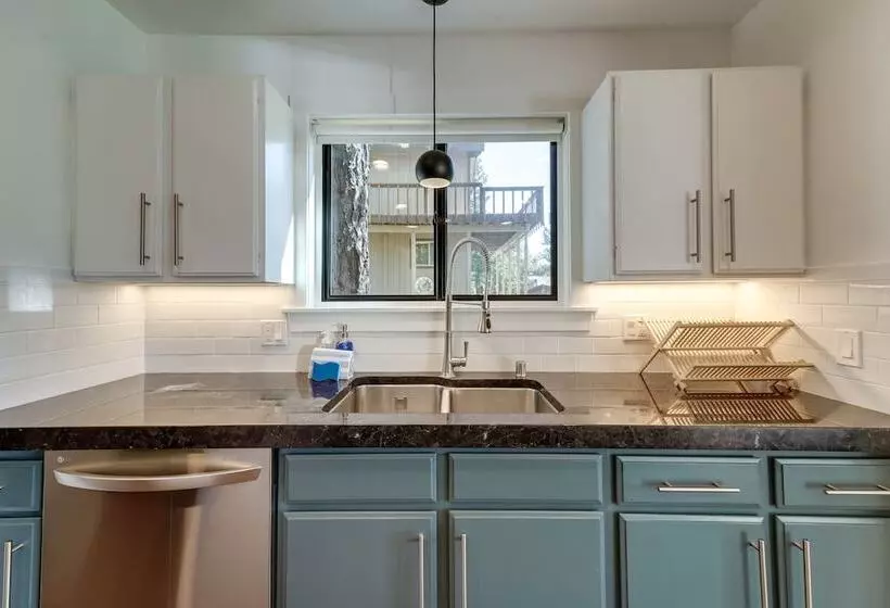 Gorgeous Tahoe City Home W/ Views, Steps To Beach