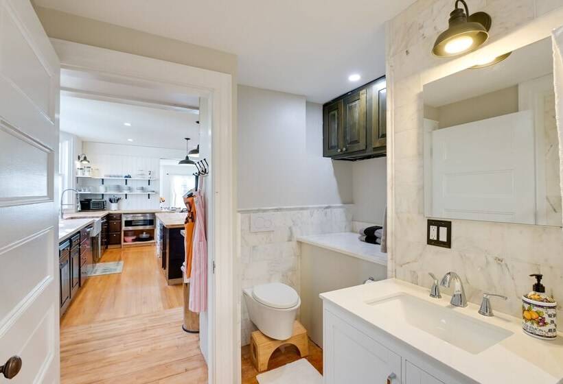 Historic Bar Harbor Home ~ 2 Blocks To Main St!