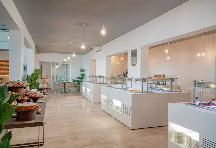 ホテル Bellevue Sardinia Resort, Affiliated by Meliá