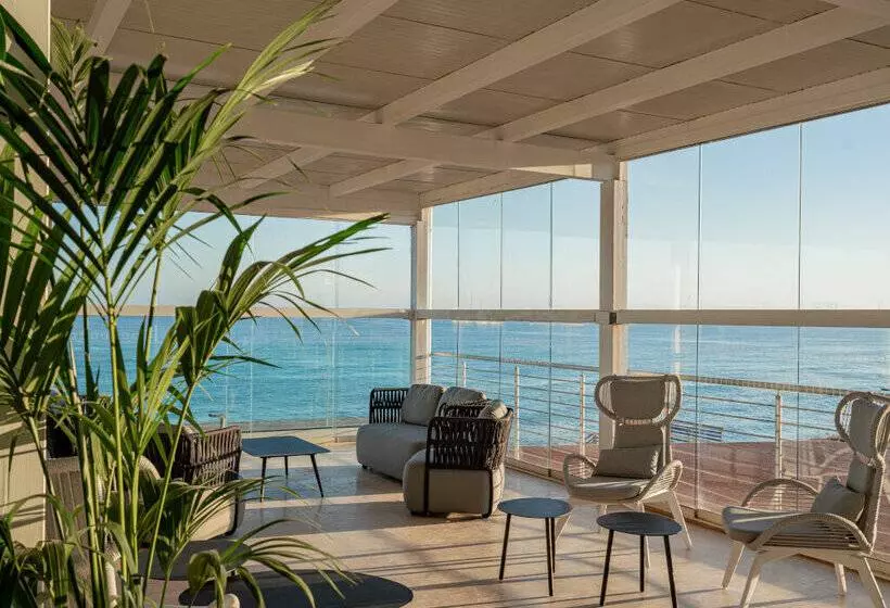 ホテル Bellevue Sardinia Resort, Affiliated by Meliá