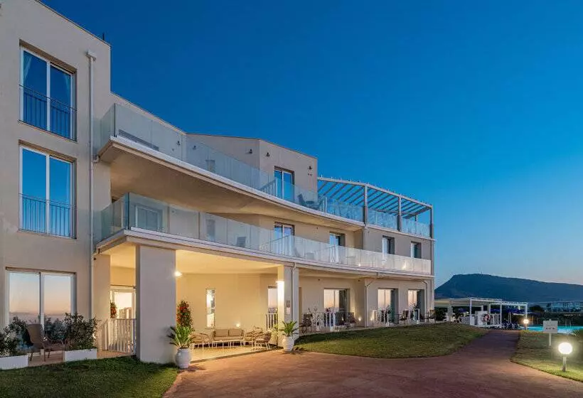 ホテル Bellevue Sardinia Resort, Affiliated by Meliá