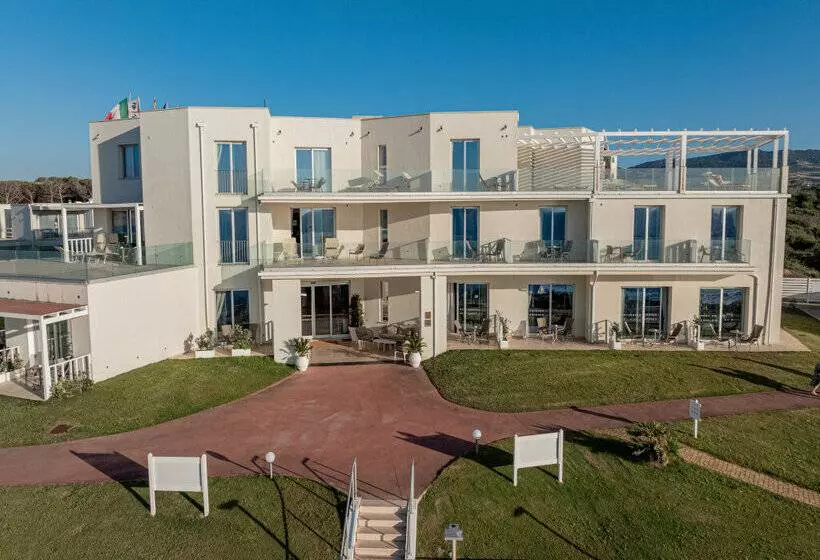 ホテル Bellevue Sardinia Resort, Affiliated by Meliá