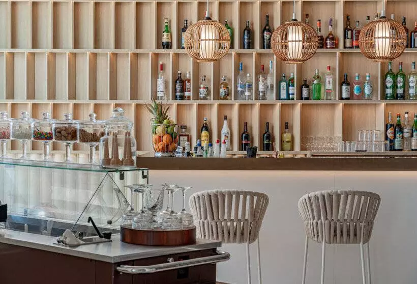 ホテル Bellevue Sardinia Resort, Affiliated by Meliá