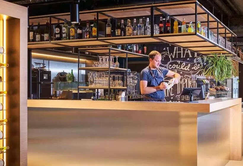 ホテル Ibis Saint Paul Trois Chateaux