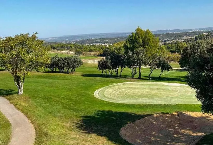 Hotelli Ibis Styles Cabriès Aix En Provence Tgv