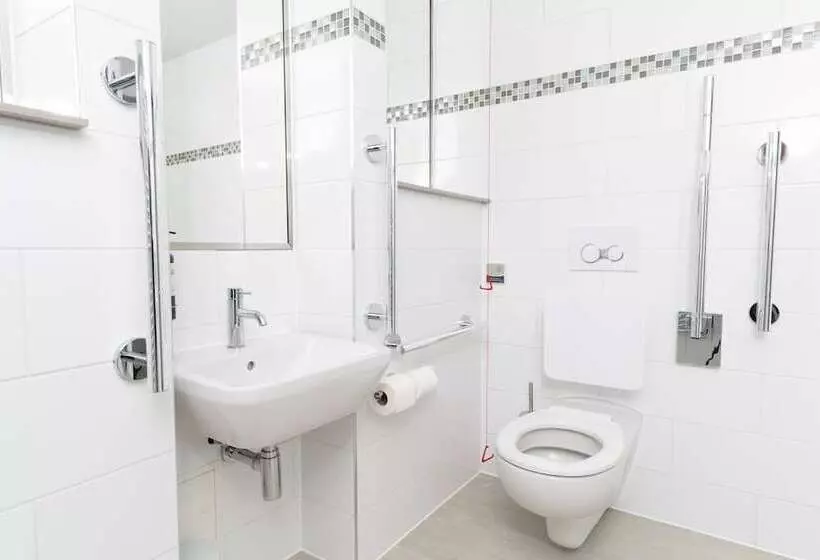 Hotelli The Shipwrights Arms