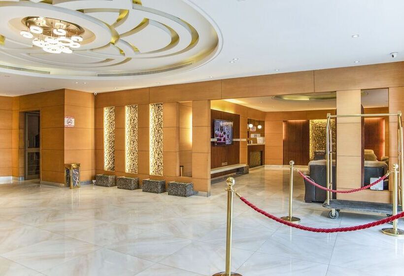 בית מלון כפרי Wasan Suites By Oyo