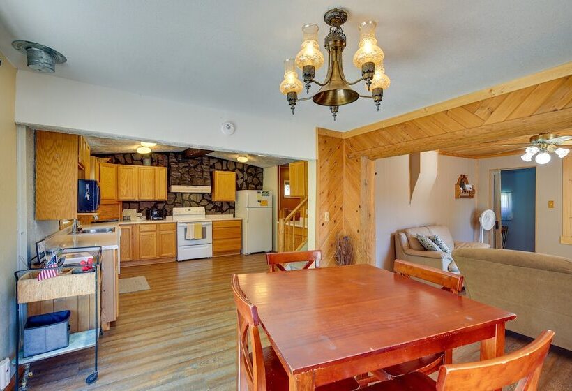 Lead Hideaway W/ Fireplace, Grill & Deck!