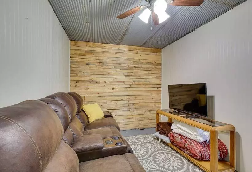 Lead Hideaway W/ Fireplace, Grill & Deck!