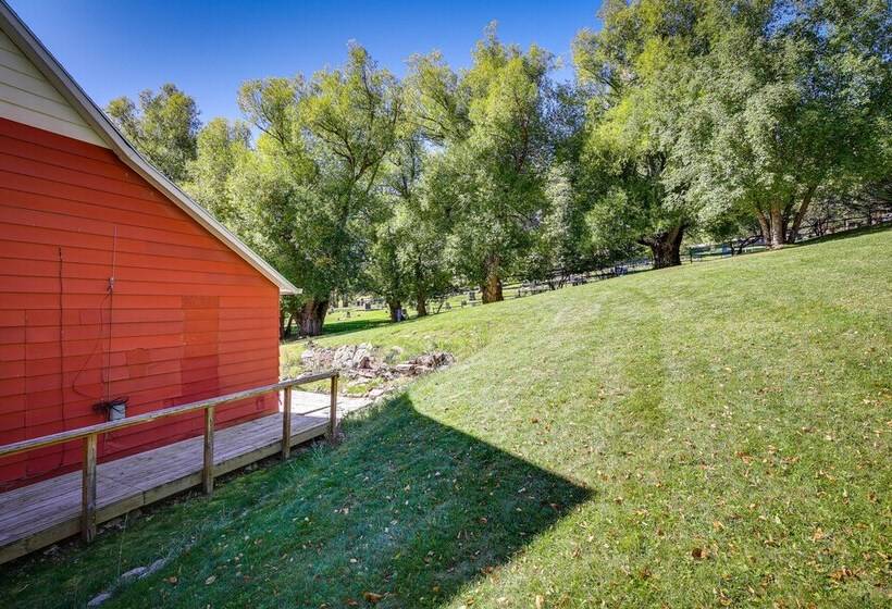 Lead Hideaway W/ Fireplace, Grill & Deck!
