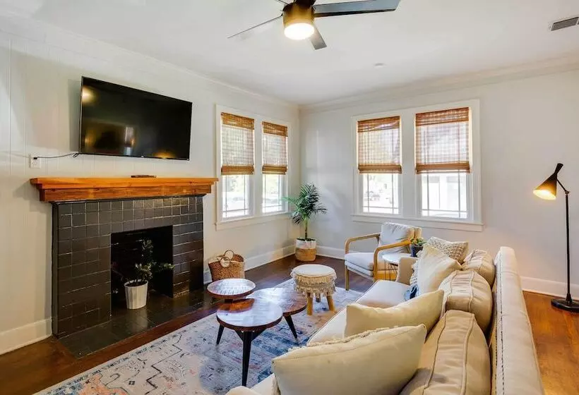 Walk To Dtwn:  Tyler Tudor  W/ Backyard