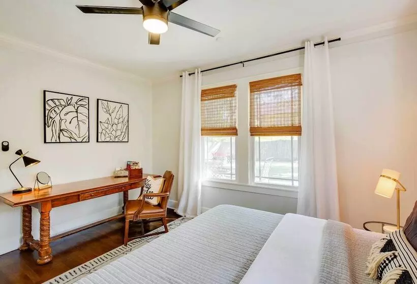 Walk To Dtwn:  Tyler Tudor  W/ Backyard