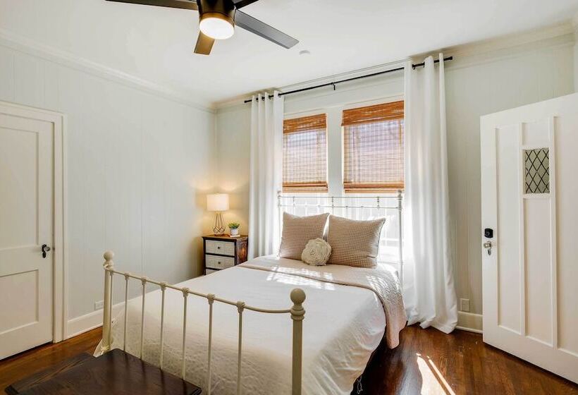 Walk To Dtwn: Tyler Tudor W/ Backyard