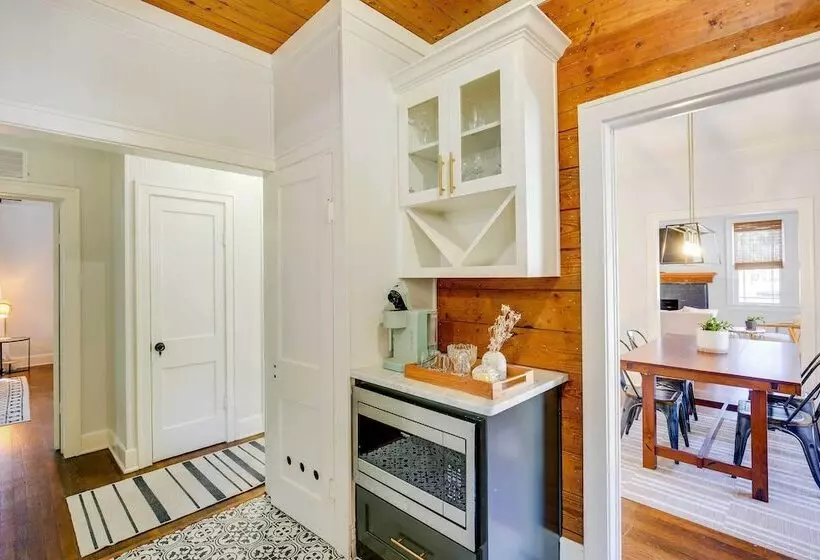 Walk To Dtwn:  Tyler Tudor  W/ Backyard