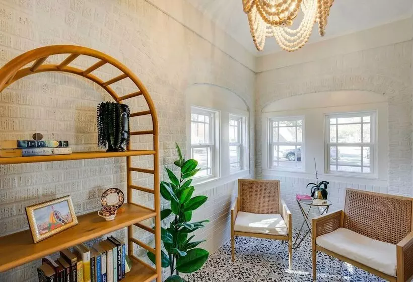 Walk To Dtwn:  Tyler Tudor  W/ Backyard