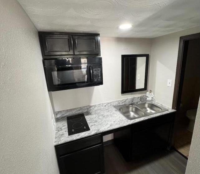 Мотель Budget Inn