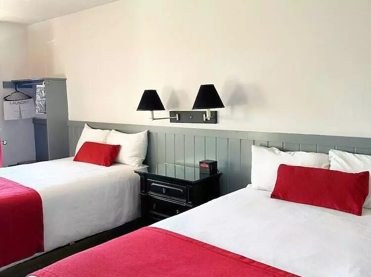 Motelli Riverside Suites