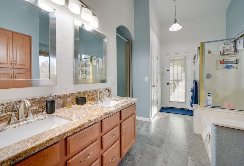 Oasis In Goodyear Heated Pool, Patio & Gazebo