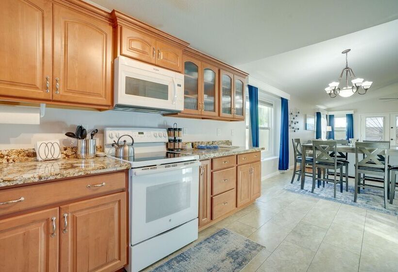 Oasis In Goodyear Heated Pool, Patio & Gazebo