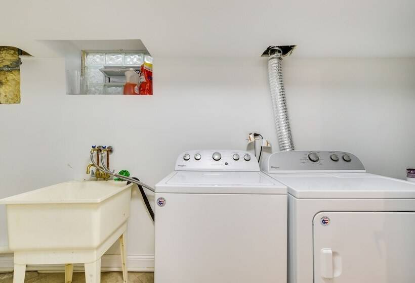 Park Ridge Vacation Rental: 17 Mi To Chicago