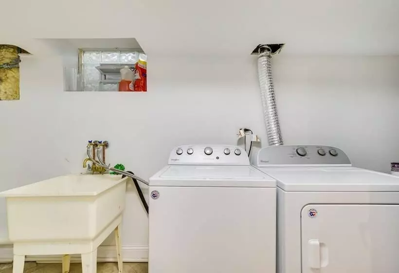 Park Ridge Vacation Rental: 17 Mi To Chicago