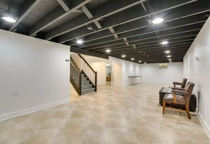 Park Ridge Vacation Rental: 17 Mi To Chicago