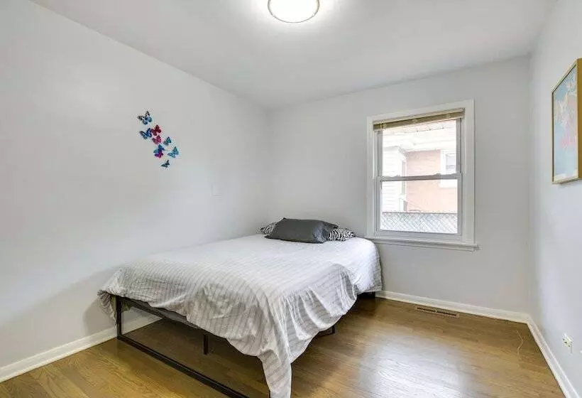 Park Ridge Vacation Rental: 17 Mi To Chicago