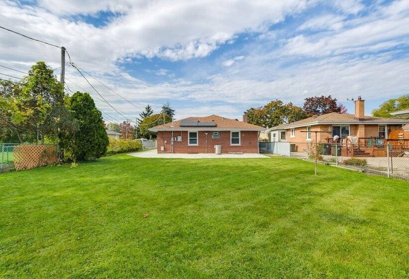 Park Ridge Vacation Rental: 17 Mi To Chicago