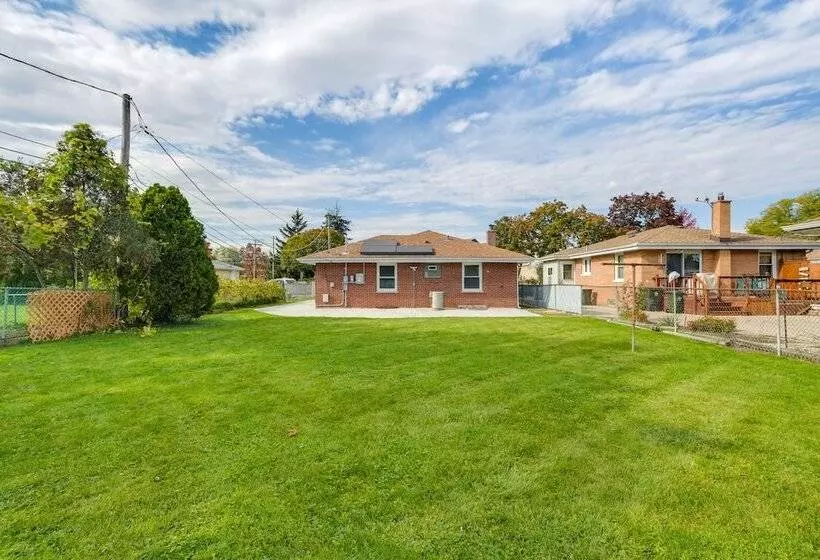 Park Ridge Vacation Rental: 17 Mi To Chicago