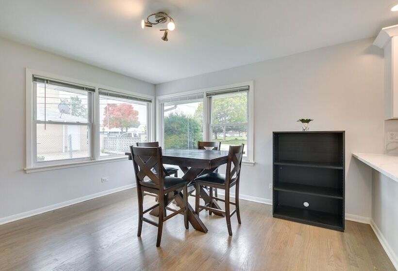 Park Ridge Vacation Rental: 17 Mi To Chicago