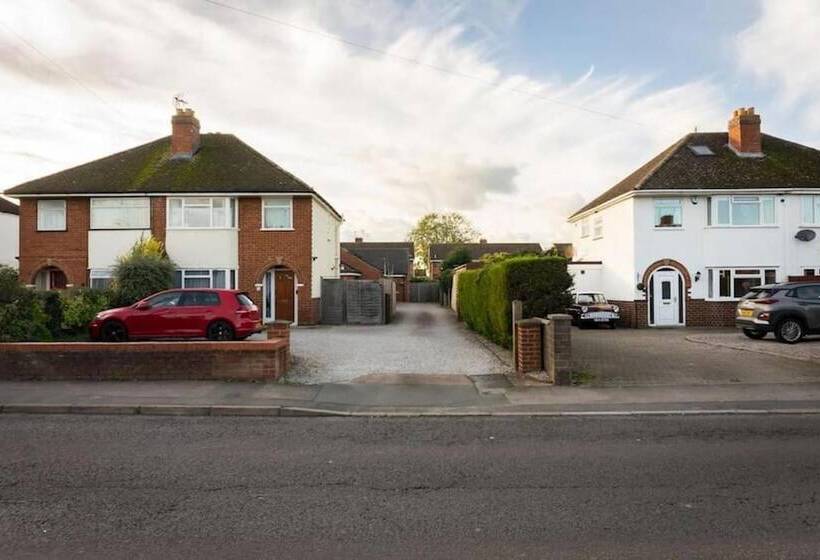 بنسيون Innsworth House