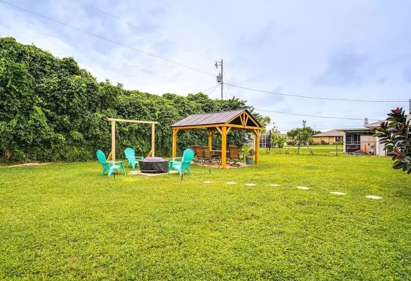 Hot Tub & Fire Pit: Pet Friendly Cape Coral Home