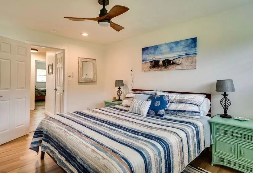 Hot Tub & Fire Pit: Pet Friendly Cape Coral Home