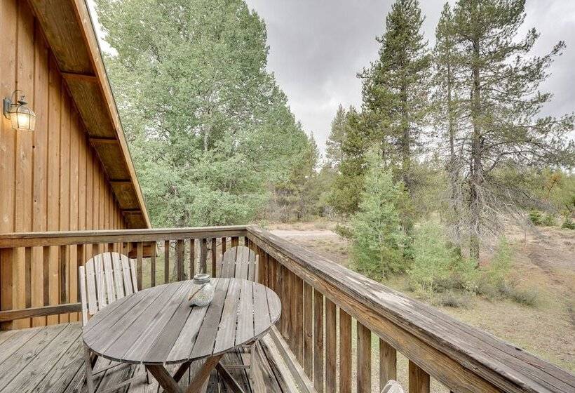 Pet Friendly House W/ Deck: Near Crater Lake!