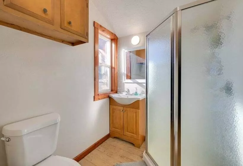 Philipsburg Log Cabin   Direct Bike Park Access!