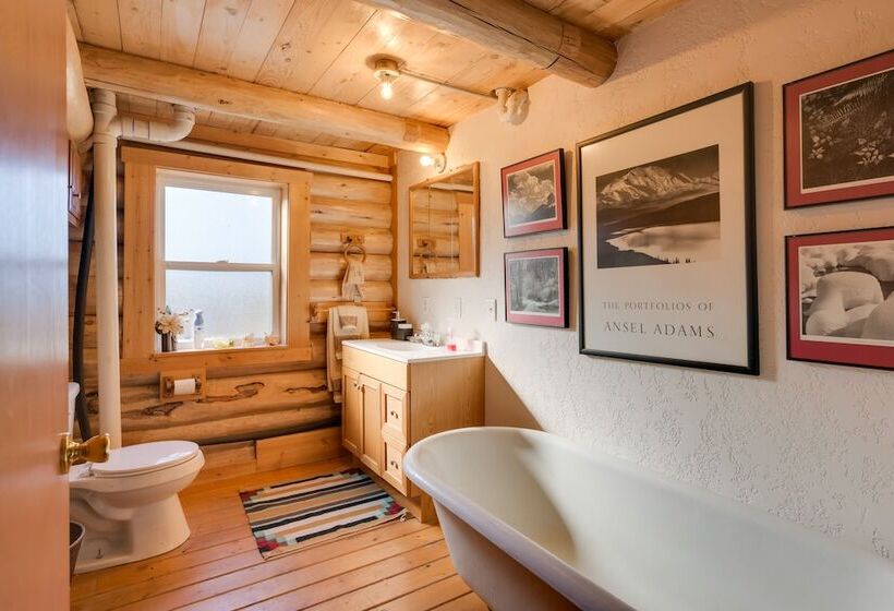 Philipsburg Log Cabin   Direct Bike Park Access!