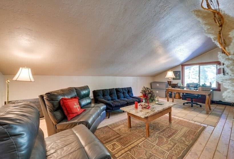 Philipsburg Log Cabin   Direct Bike Park Access!